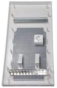 EPO 1.366 Rozdzielnica natynkowa multimedialna SRn-36/BM